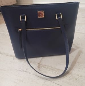 Dooney & Bourke shoulder tote